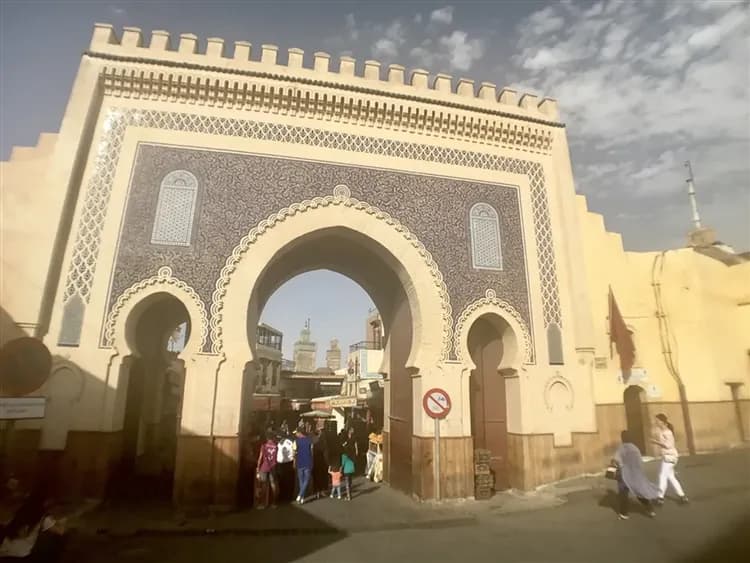 阿提哈德》摩洛哥特選12日│馬拉喀什YSL博物館、夜宿蕭安、費斯古城連泊、撒哈拉沙漠騎駱駝-12