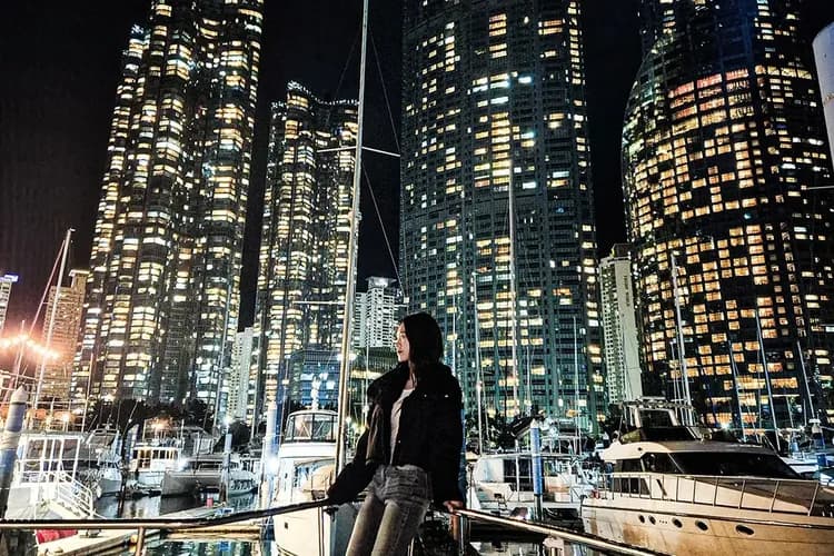 【釜山出發】Yacht Holic 釜山藍海遊艇巡航|海上煙火秀、贈飲料點心 ★獨家7折起★-6