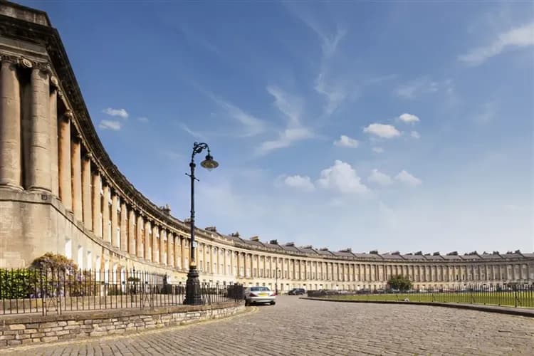 冬遊經典英國|科玆窩鄉村.莊園飯店.大英博物館.雙大學城.巨石陣.倫敦塔.巴斯浴池.下午茶9日-11