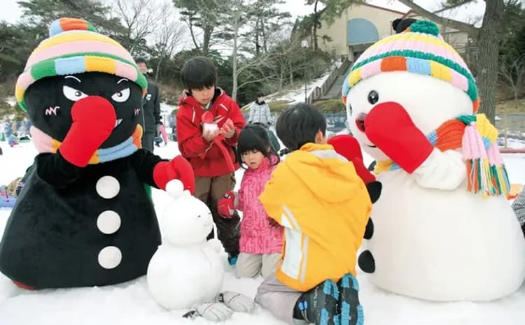 六甲山戲雪樂園
