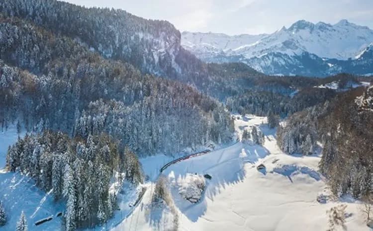 Luzern–Interlaken Express-快線景觀列車(茵特拉根++盧森;約2小時)