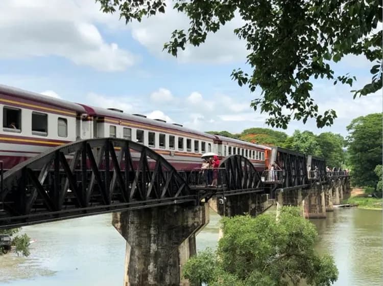 泰享北碧府~賽福瑞動物園、大象叢林遊蹤、安帕瓦螢火蟲、北碧帳篷酒店五日-6