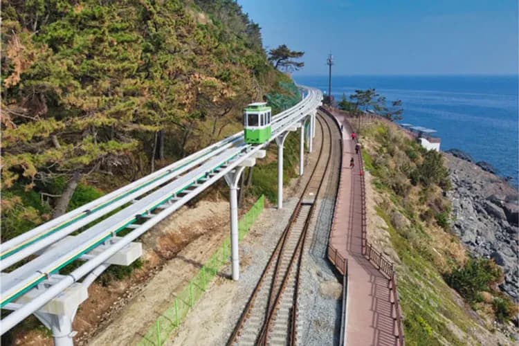 海雲台藍線公園(膠囊列車)-天空膠囊列車(尾浦++青沙浦;車程約30分鐘)