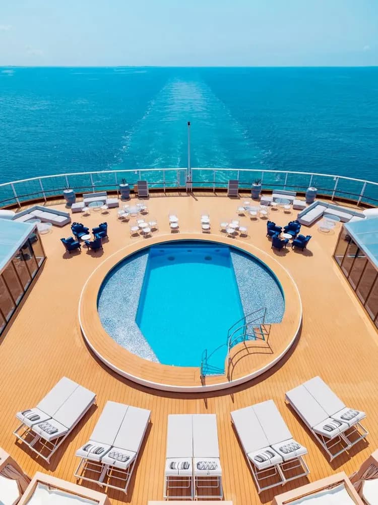 【麗星郵輪探索星號-浪趴郵輪派對】那霸3天-週三出發-8