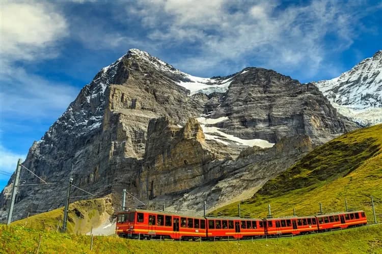 玩樂369經典德瑞|少女峰.馬特宏峰.冰河列車路線國鐵.黃金復古列車頭等艙.愛的迫降場景.2晚五星13日(冬季版)-11