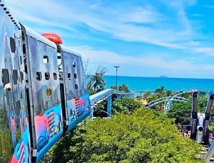 省遊侏儸紀泰國│侏儸紀世界沉浸展,芭達雅網評五星兩晚,濱海小火車體驗,歐風漁人碼頭,大城獅子動物園,朱拉隆功美食街6日