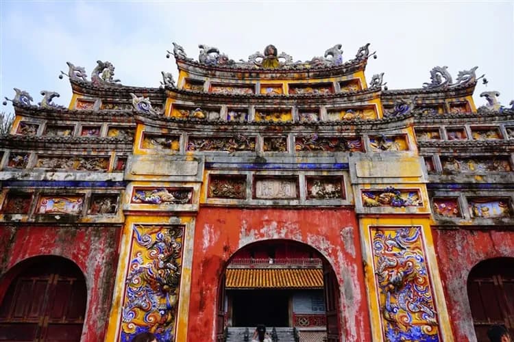 越南旅遊|峴港三城順化古都、皇帝宴、巴拿山黃金佛手、迦南島、會安古鎮超值五日-6