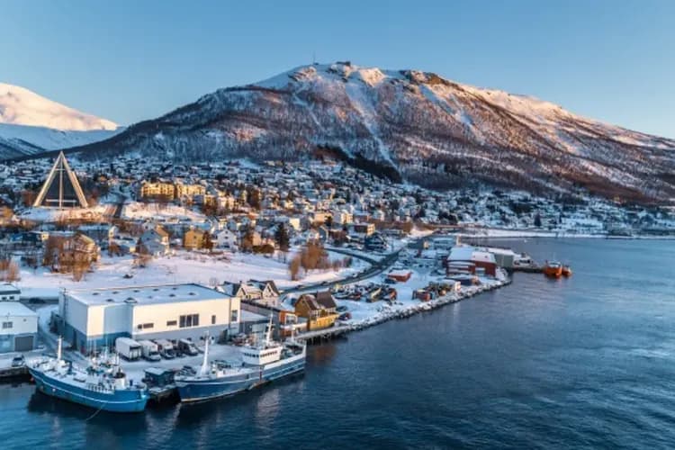 (特羅姆瑟;官網授權使用)-特羅姆瑟