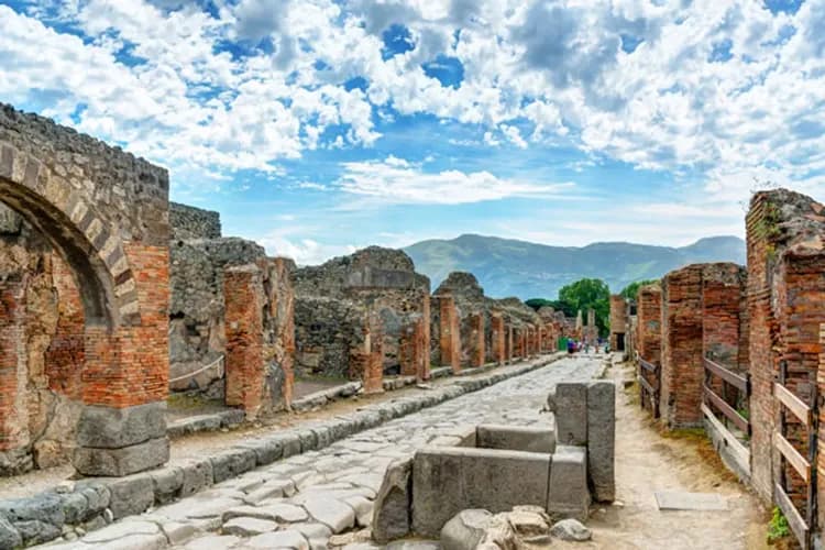璀璨義大利~馬泰拉蘑菇村、阿瑪菲海岸線、卡布里島藍洞、典藏美食旅行13日-7