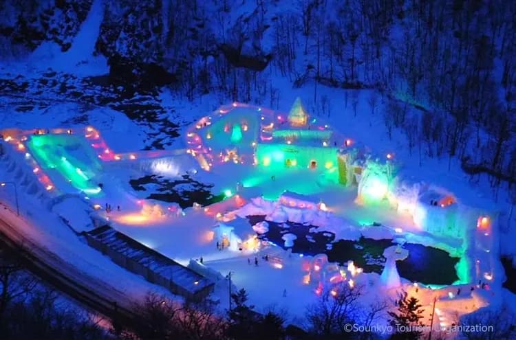 写真提供:Sounkyo Tourism Organization/禁止轉載-冬季夢幻體驗
