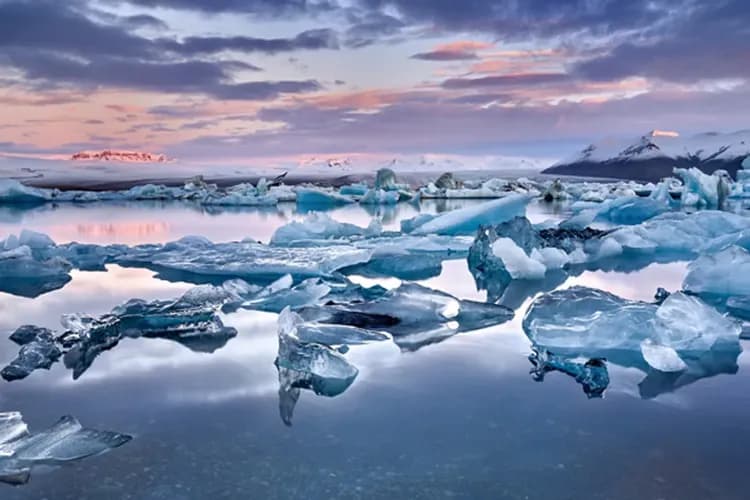 【冰島環島、報名送小費】雙溫泉冰河湖、金環風景線、斯奈山半島、賞鯨冰島馬體驗13日-5