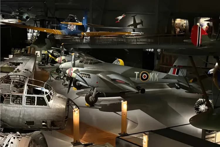 幸福北極圈~羅浮敦群島、動物園皮艇捕蟹、纜車傳統漁屋、漩渦海鷹狩獵之旅12日-10