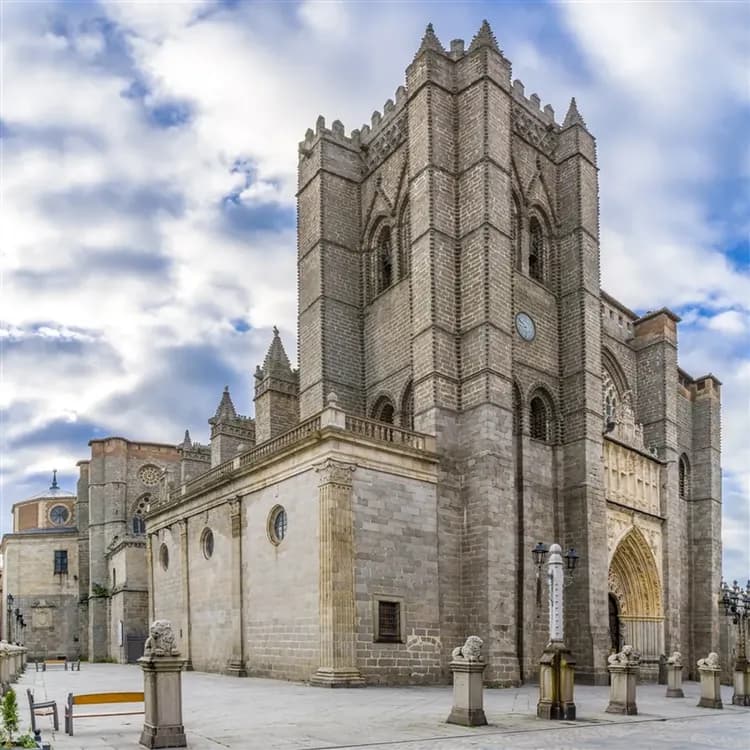 旅展優惠│西葡│雙點進出,中段航班,歐洲高速火車,阿爾罕布拉宮,辛特拉宮,高第建築巡禮13日-10