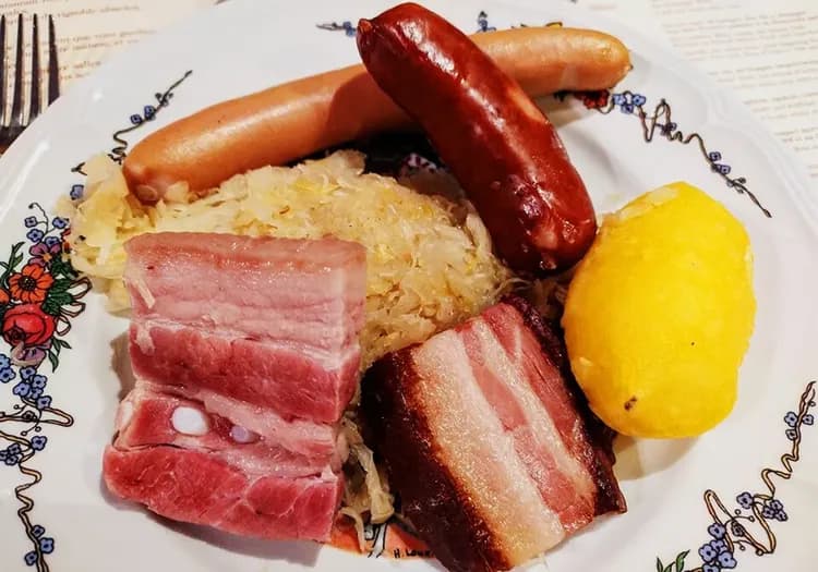 亞爾薩斯酸菜肉盤風味餐