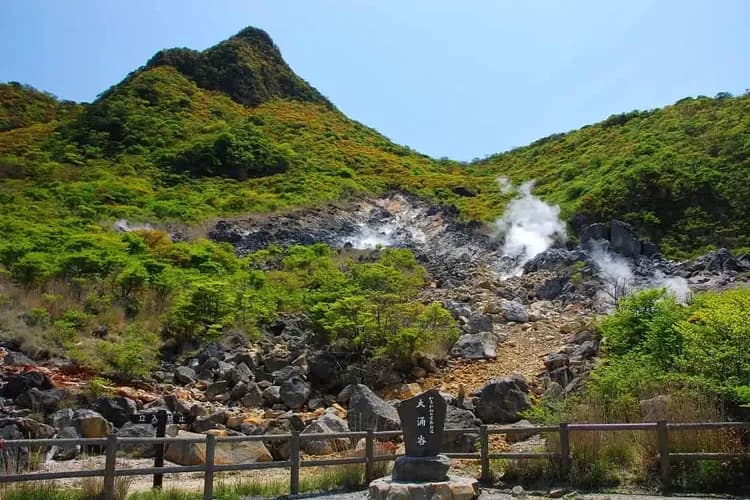 大涌谷 (写真協力:神奈川県観光協会)-箱根大涌谷(送長壽蛋)
