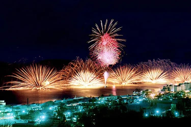【榮耀北海道、早鳥減2000】函館百萬夜景、湛藍海峽鐵道、尼克斯企鵝秀、三大蟹三溫泉五日-5