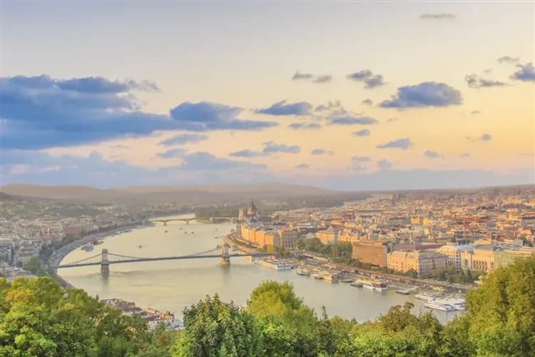 尋寶送小費》奧捷匈|維也納.布拉格.布達佩斯.庫倫洛夫.哈修塔特湖區.薩爾斯堡10日-7