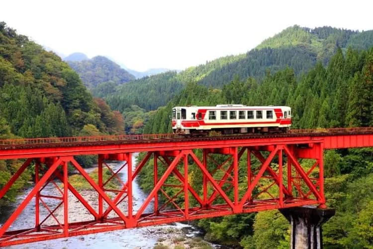 秋田內陸縱貫鐵道(觀光局提供)-秋田內陸縱貫鐵道