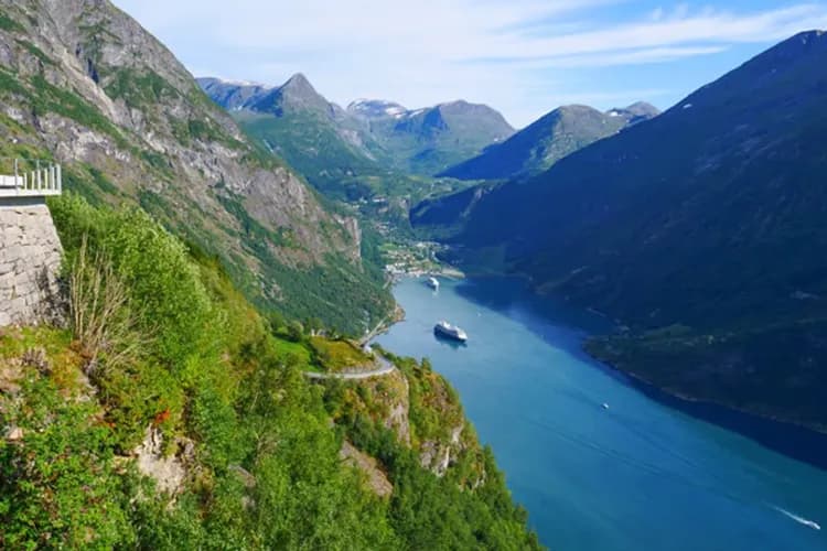 【北歐五國、早鳥最高省6000】北角日不落、遊輪景觀火車、峽灣貴族飯店、北大西洋景觀大道17日-8