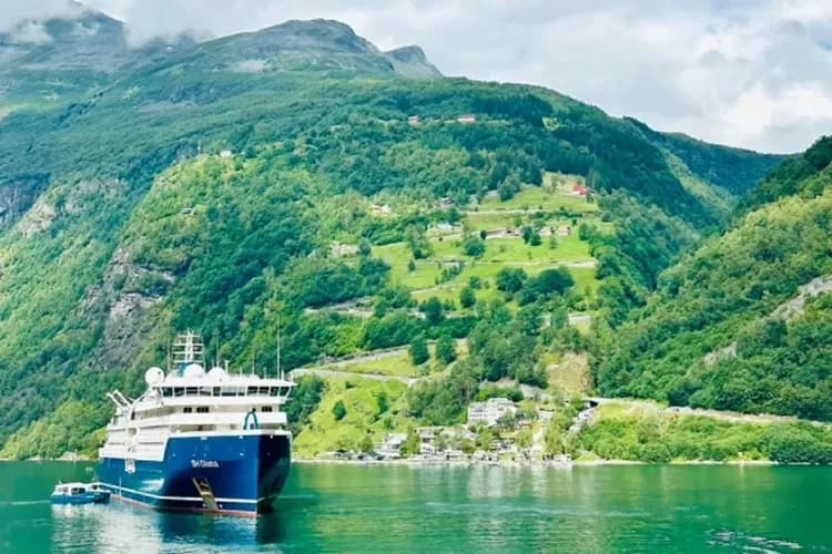 蓋倫格峽灣-挪威峽灣雙遊船