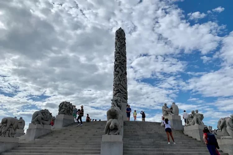 維吉蘭人生雕刻公園-挪威文化導覽