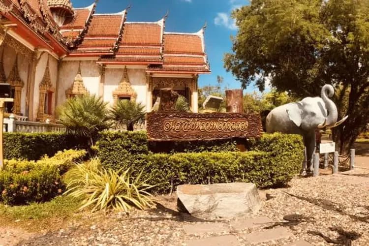 普吉島喜迎春~帆船跳島遊、割喉群島泛舟、叢林飛躍體驗、夢幻嘉年華秀六日-5