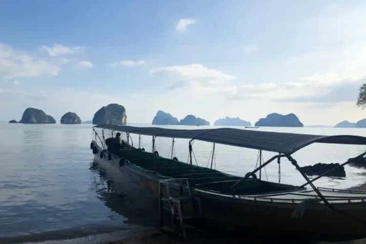 普吉島喜迎春~帆船跳島遊、割喉群島泛舟、叢林飛躍體驗、夢幻嘉年華秀六日-7