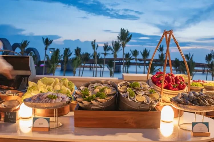 圖片僅作參考,實際餐色依當日供應為主。-五星希爾頓飯店自助晚餐