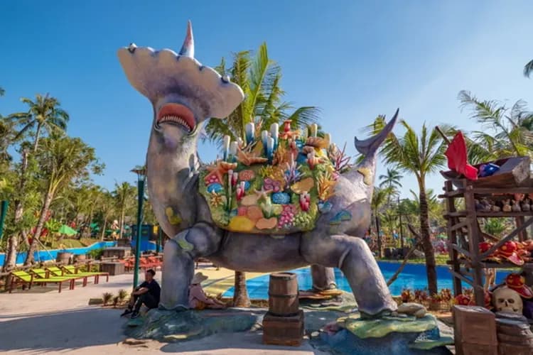 全景跨海纜車、Sun World遊樂區