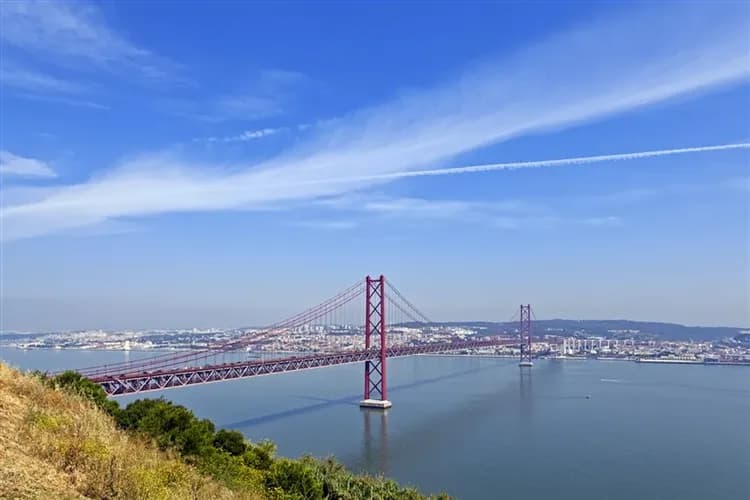 旅展限定葡萄牙│波多、里斯本輕旅行.科英布拉最古老大學.辛特拉宮入內.雙點進出.雙主城連住11日-17