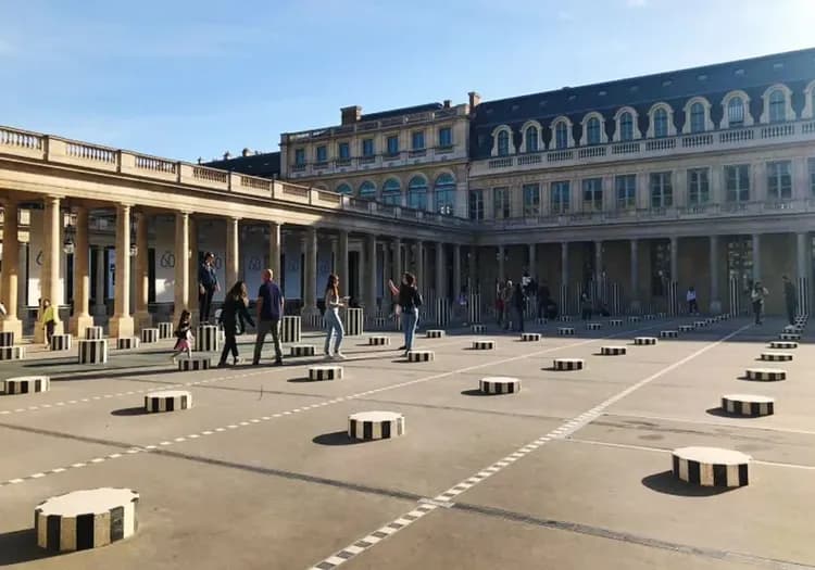 法國旅遊, 巴黎景點, 皇家廣場