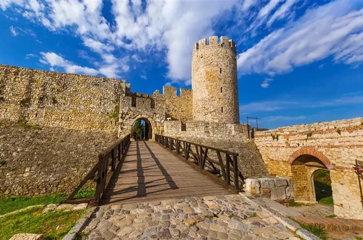 玩樂369經典巴爾幹7國全覽15日|黑山共和國、阿爾巴尼亞、北馬其頓、科索沃、保加利亞、羅馬尼亞、塞爾維亞(早班機)-14