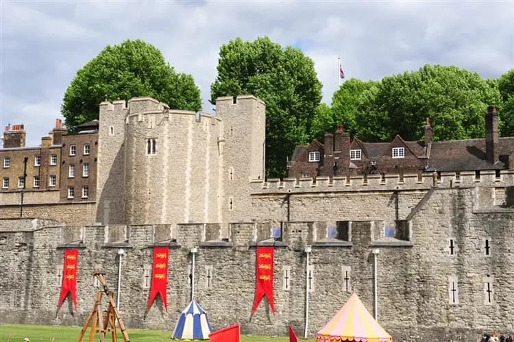 經典英國|科玆窩鄉村.大英博物館.雙大學.巨石陣.倫敦眼.自然史博物館.雙層巴士饗宴10日-14