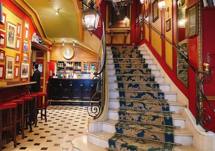 法國旅遊, 百年咖啡館