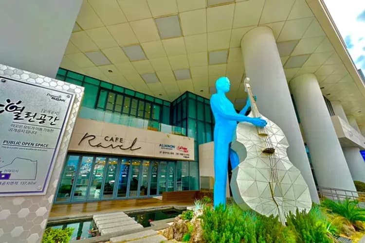 釜山:LAVALSE時尚設計旅店(兩晚)