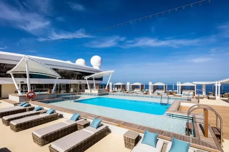 (單訂船艙)【星夢郵輪 Genting Dream】雲頂夢號~新加坡、週末海上遊 3天2夜(週五出發)|新加坡登船-12