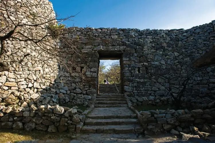 沖繩特賣會~今歸仁古城跡、美麗海水族館、美國村半潛艇、兩晚海邊飯店四日-6