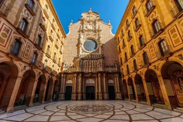 加泰隆尼亞聖山-鋸齒山(纜車上山) × 夢瑟拉修道院