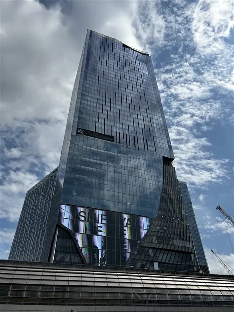 感恩特惠東京冬日旅遊|戲雪樂趣.歡樂迪士尼.澀谷SKY.富士山美景.忍野八海.日式燒肉美食.溫泉五日-7