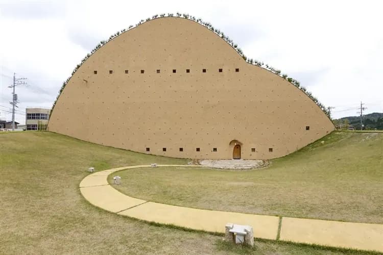 ITF旅展折2千|保住名古屋萬怡~鈴鹿之森賞春梅!白川鄉合掌村.採草莓.兼六園.飛驒高山.螃蟹吃到飽.BBQ戲雪溫泉五日-7