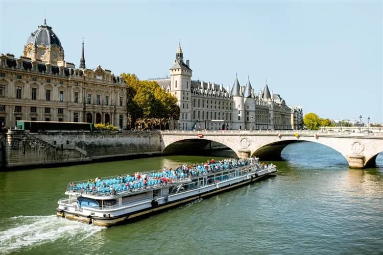 法國蜜月│情定西北法.艾菲爾鐵塔.此生必去聖米歇爾.漫遊巴黎塞納河遊船午宴8日-9