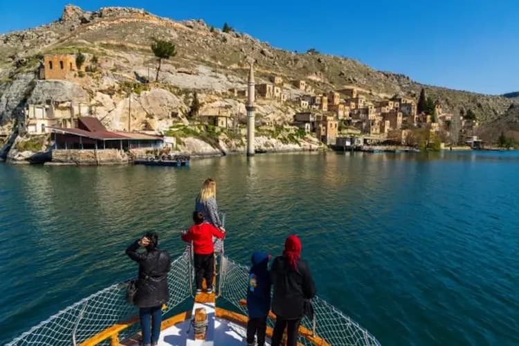 幼發拉底河遊船-兩大遊船體驗