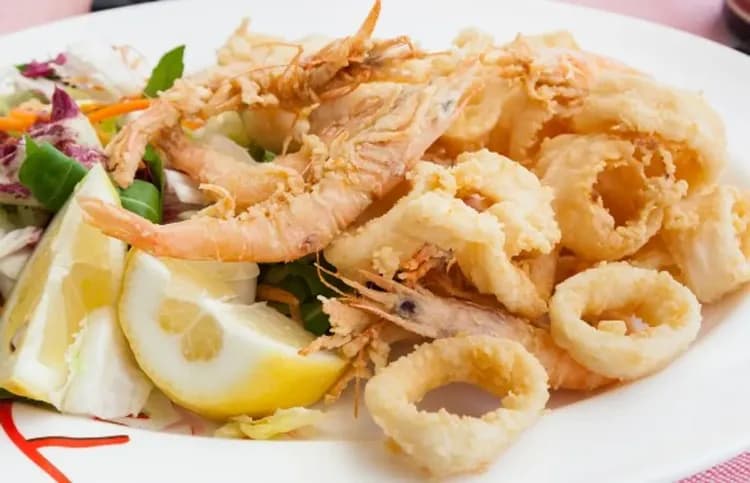 威尼斯酥炸海鮮拼盤,炸海鮮,墨魚麵