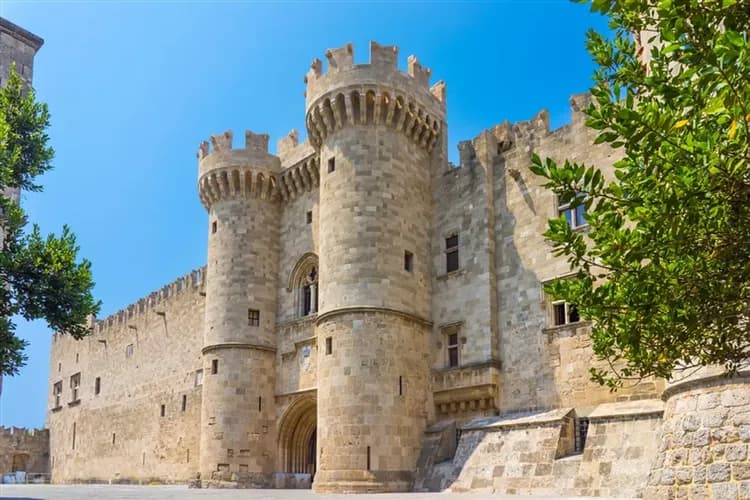 最高省一萬│經典希臘│中世紀羅德島‧藍白聖托里尼‧天堂米克諾斯‧梅提歐拉‧德爾菲遺址‧米推餐‧中段雙飛‧三晚五星13日-11