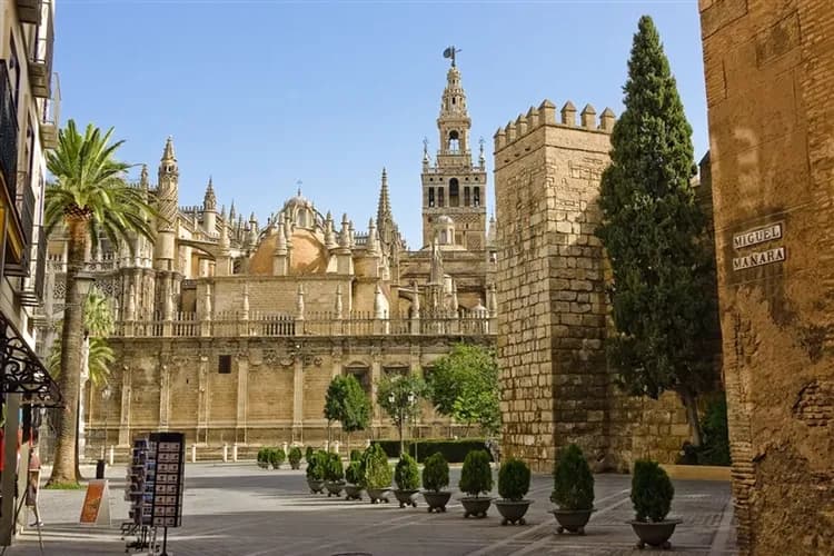 開春發發發│特選西班牙│馬德里.巴塞隆納高第建築.阿爾罕布拉宮.清真寺.白色山城.權力遊戲城堡10日-6