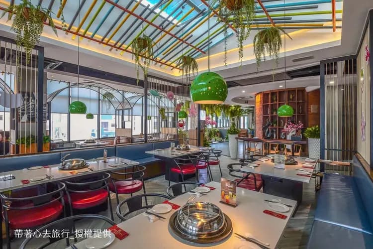 美食推薦:輝煌蒸汽鍋+龍蝦(每人半隻)