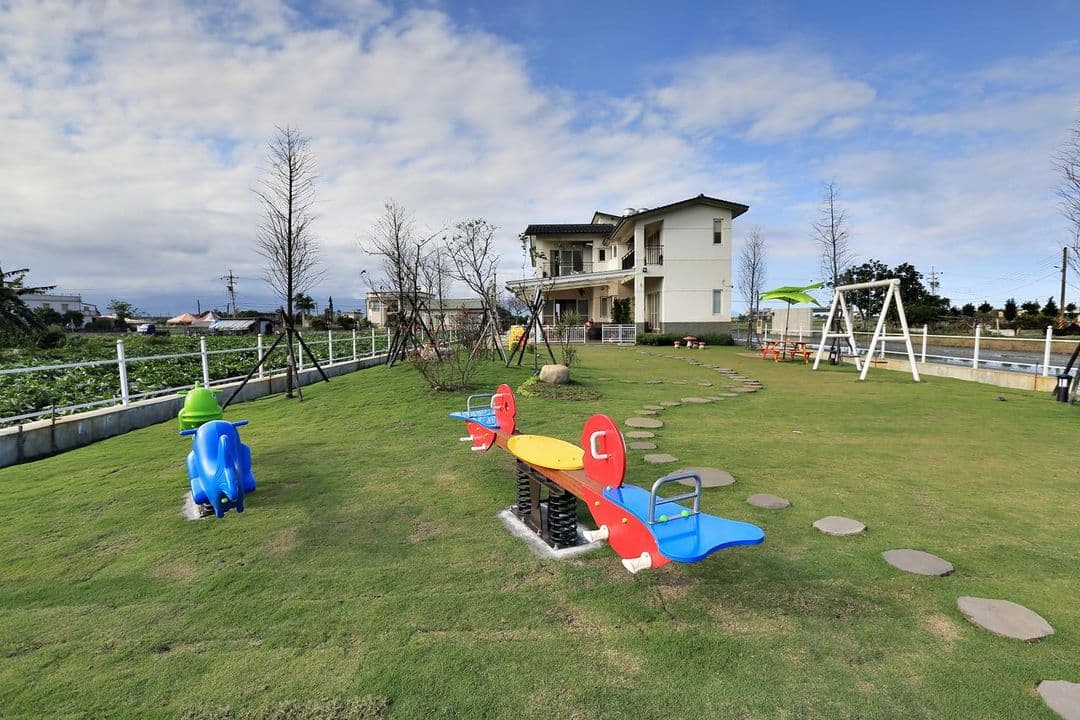 宜蘭縣-宜蘭FUN輕鬆溜滑梯渡假會館