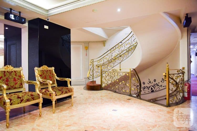 金色年代旅店-2