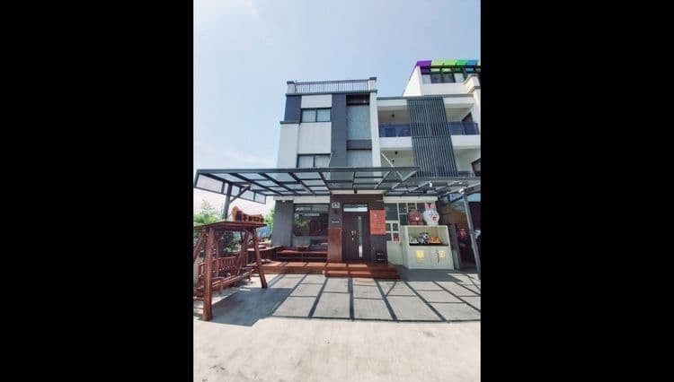 透天民宿的外觀