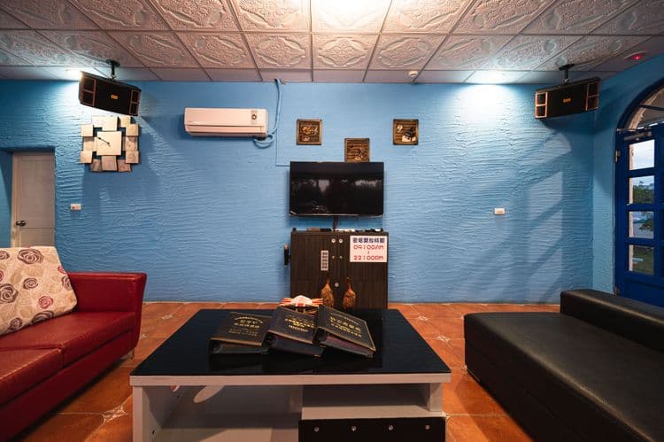 迎薰童話海洋館|18人墾丁包棟 | 戶外戲水池&BBQ烤肉&KTV&兒童遊戲區 | 恆春老街-14